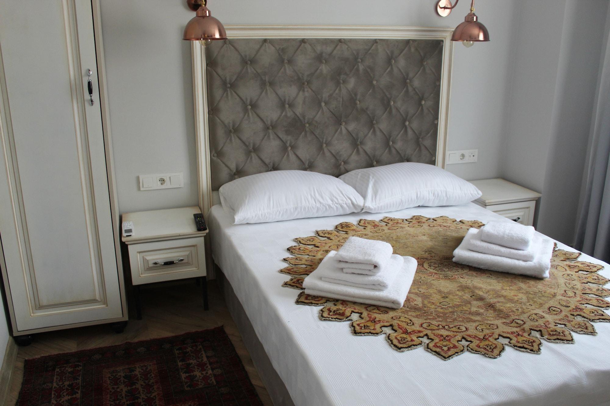 Good Night Hotel Istanbul Bagian luar foto