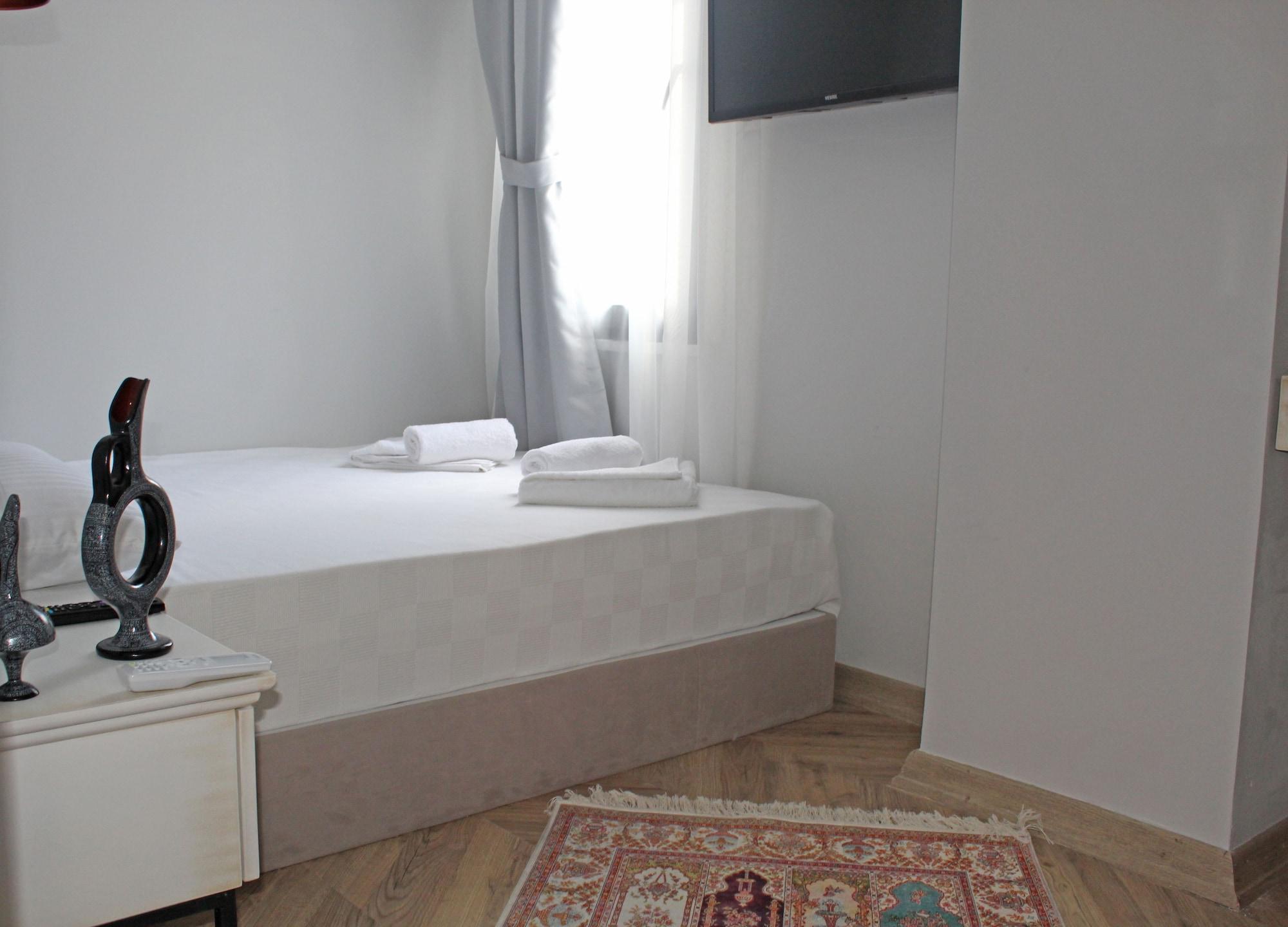 Good Night Hotel Istanbul Bagian luar foto