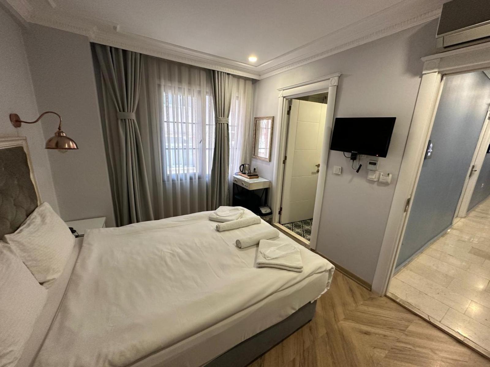 Good Night Hotel Istanbul Bagian luar foto