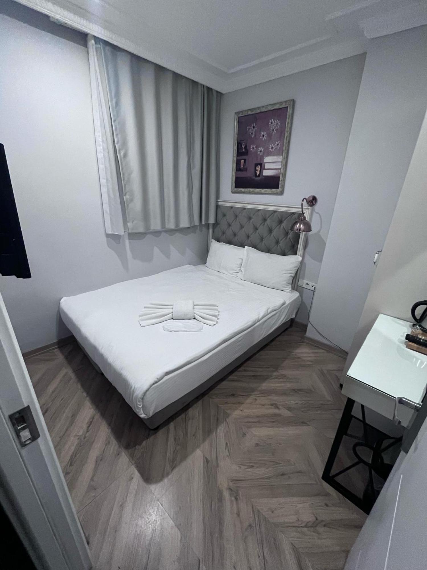 Good Night Hotel Istanbul Bagian luar foto