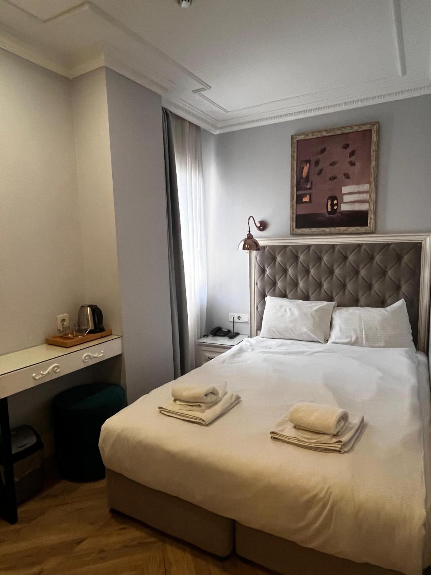 Good Night Hotel Istanbul Bagian luar foto