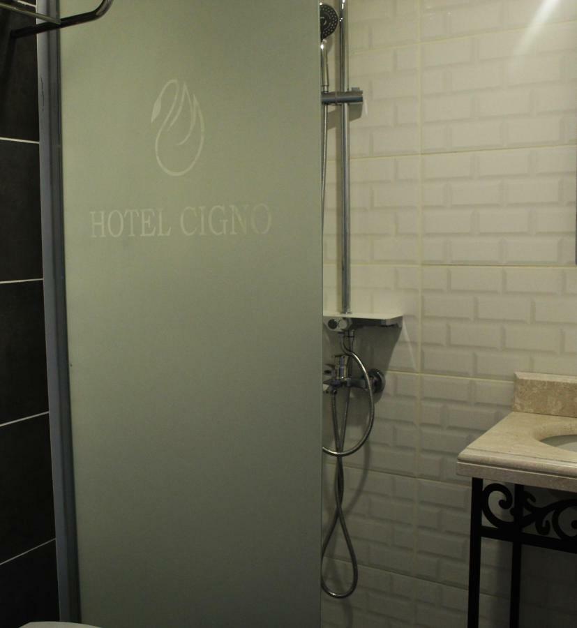 Good Night Hotel Istanbul Bagian luar foto
